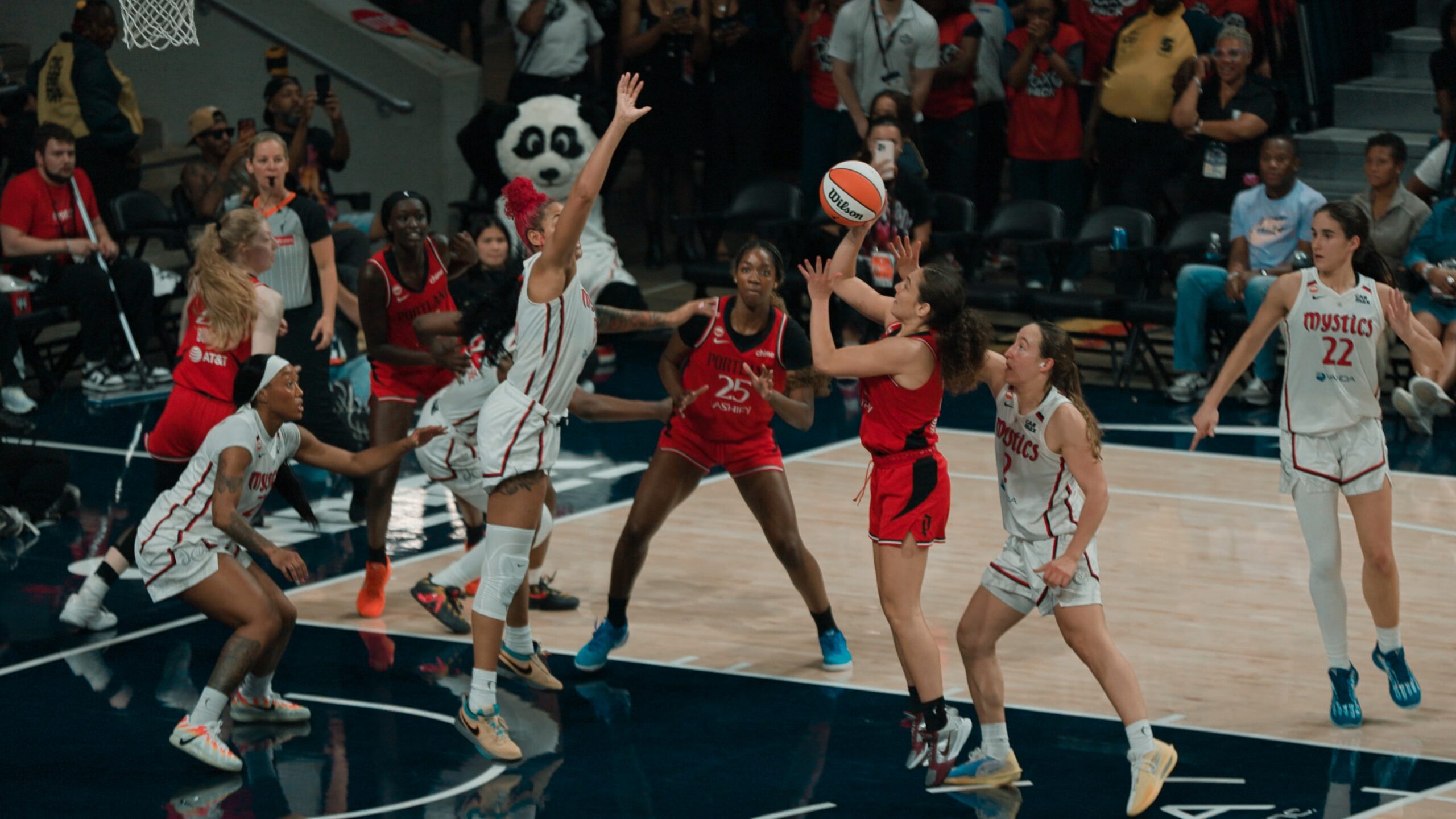 Carla Leite misses game winner vs Mystics